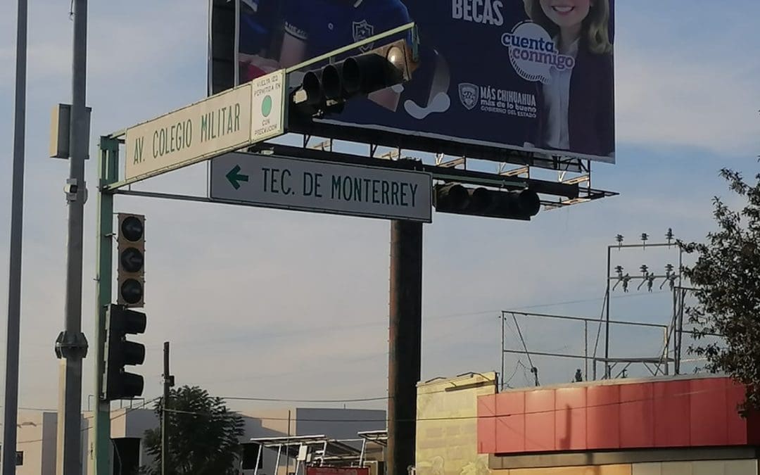 Advierten por semáforos fuera de servicio en Heroico Colegio Militar y Tecnológico de Monterrey