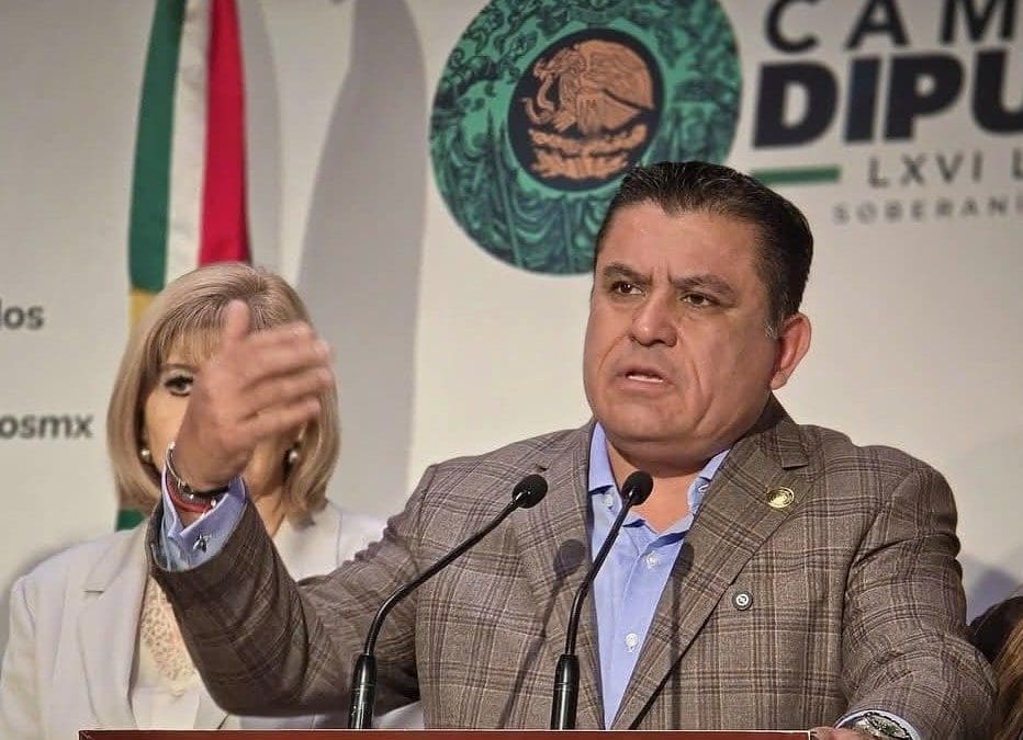 Califica Alex Domínguez alerta de viaje de Canadá como «lamentable» y exige reforzar seguridad