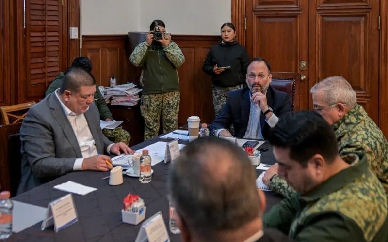 Maru Campos da seguimiento a estrategias en Mesa de Seguridad