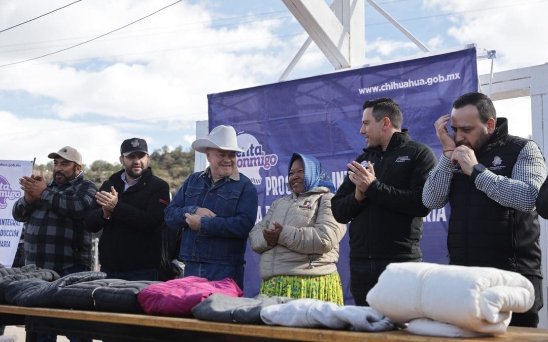 Reitera Mario Vázquez compromiso con las causas del campo durante gira en Balleza