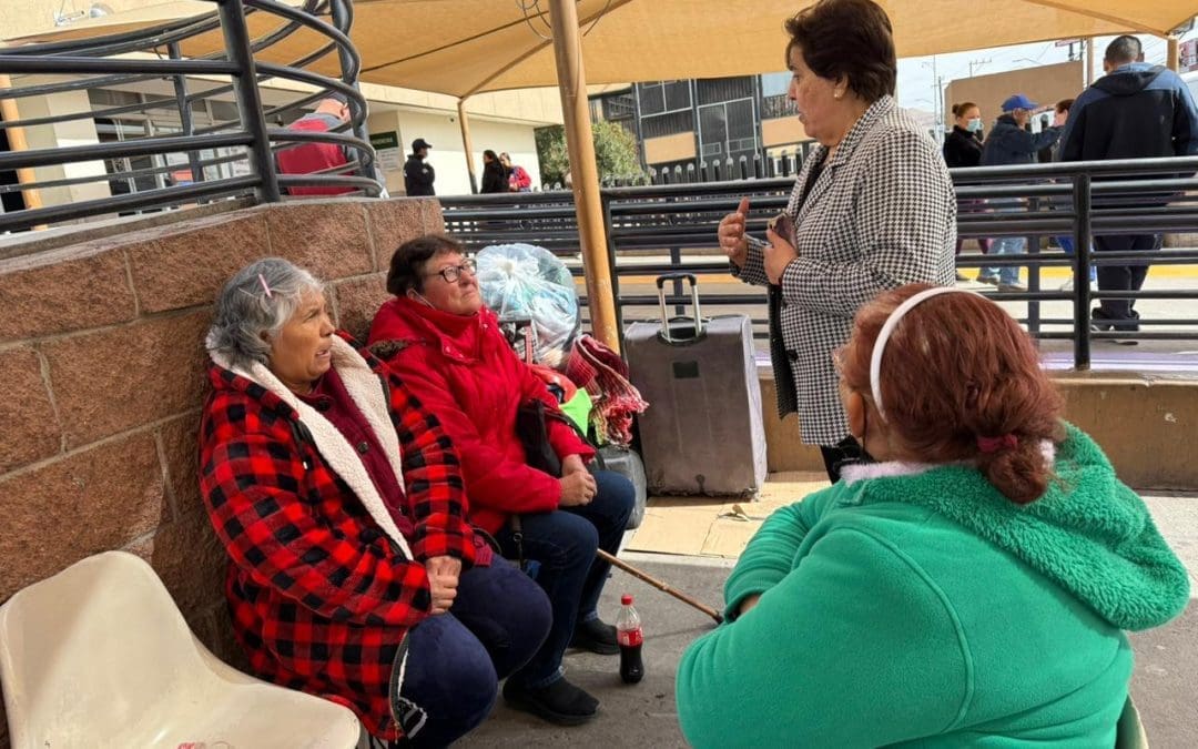 Lupita Borruel da seguimiento a la situación del IMSS Morelos y acude al hospital