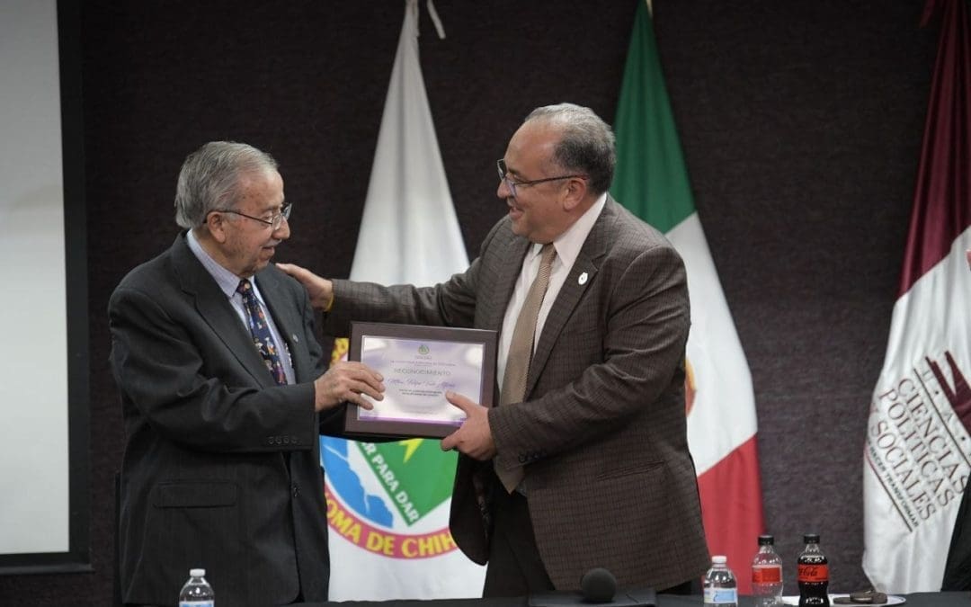 UACH rinde homenaje a la trayectoria del profesor Felipe Vale Alférez