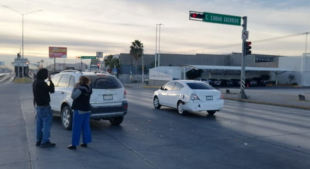 Fuerte choque al norte de la capital deja solo daños materiales