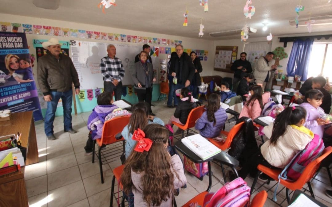 Récord de 38 mil chamarras entregadas a través del programa “Juntos contra el Frío”