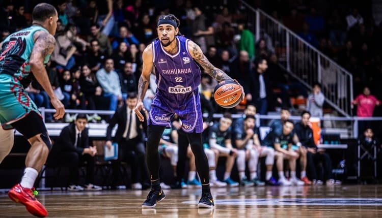 Dorados triunfa en la frontera y sigue con paso perfecto