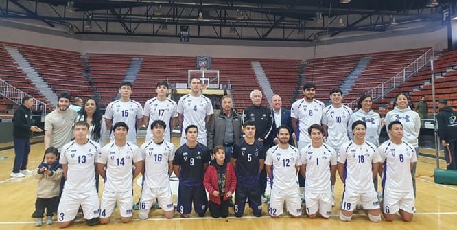 Vaqueros dominan a Tec. De Monterrey campus Querétaro