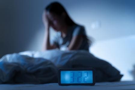 Revelan por qué dormimos mal la primera noche fuera de casa