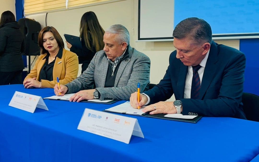 Maestros de la sección 8va se profesionalizan en la Escuela Normal José E. Medrano