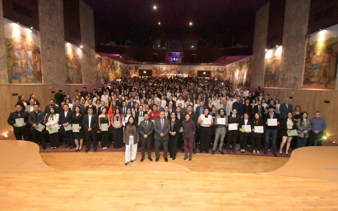 Fortalece UACH liderazgo estudiantil con toma de protesta de presidentes