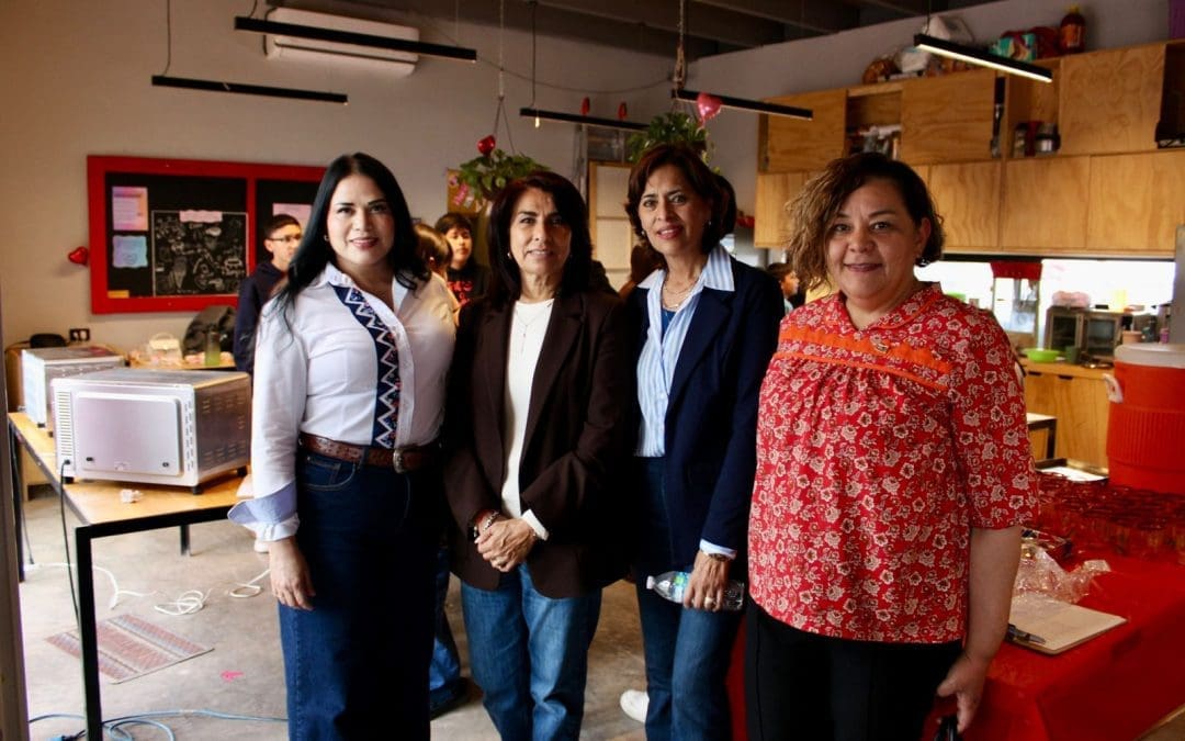 Regidoras visitan el CEDEFAM de Riveras