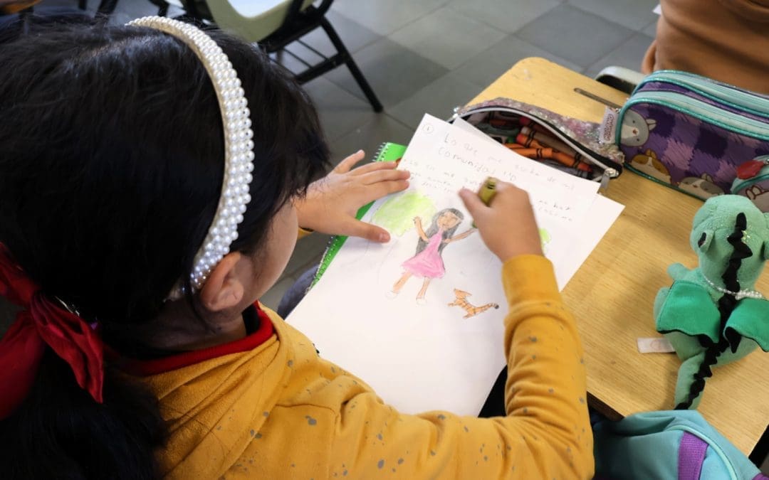 Niños pintan ‘que les gustaría de su colonia’
