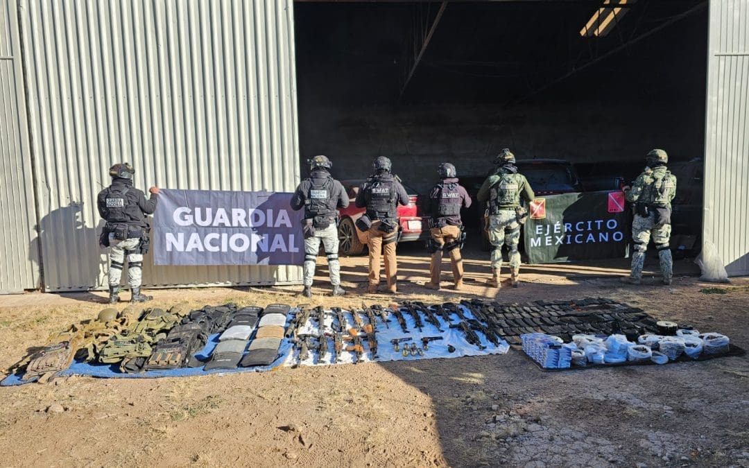 Guardia Nacional y militares localizan armas y material explosivo en Namiquipa