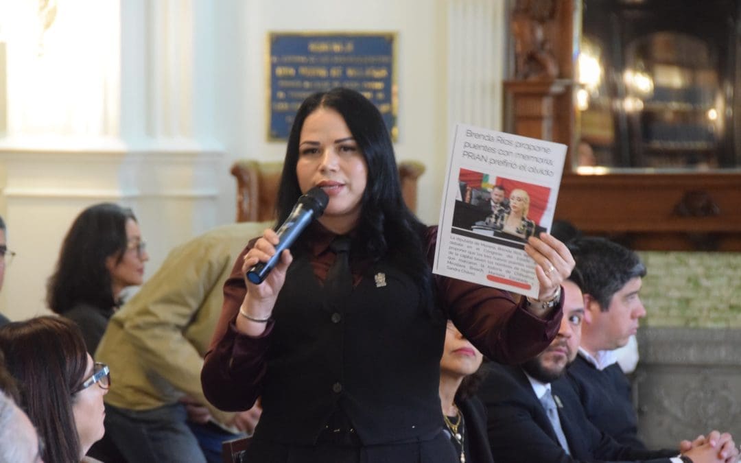 Regidora denuncia a asesor de Morena como misógino