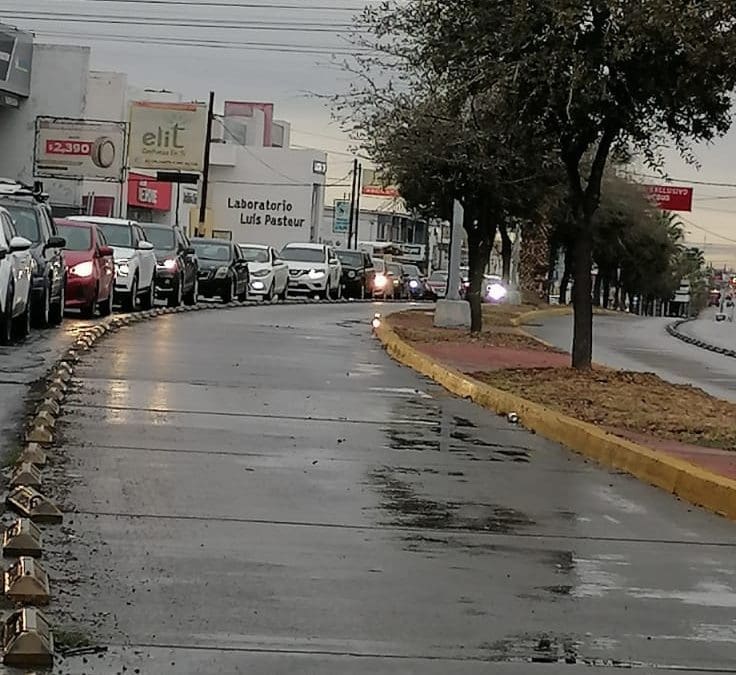 Denuncian pésimas condiciones del pavimento en Avenida Vallarta