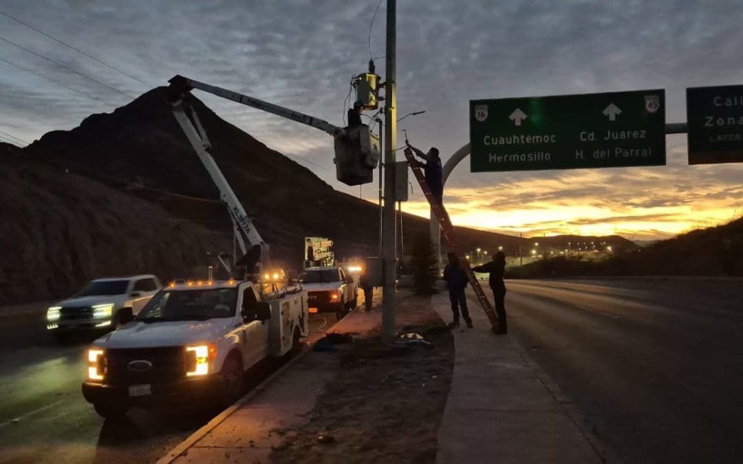 Concluyen instalación de transformador en el Periférico R. Almada tras choque