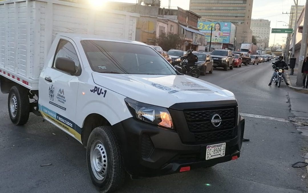 Fuerte choque en Independencia y Julián Carrillo provoca caos vial en el Centro