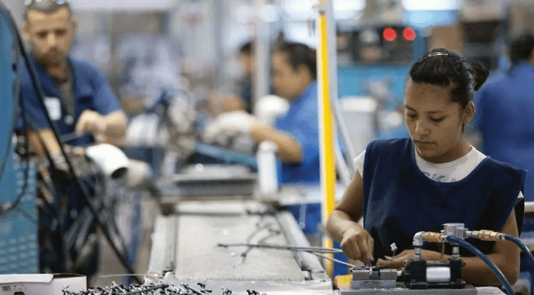 Actividad industrial en Chihuahua avanza 1.1% en octubre de 2025