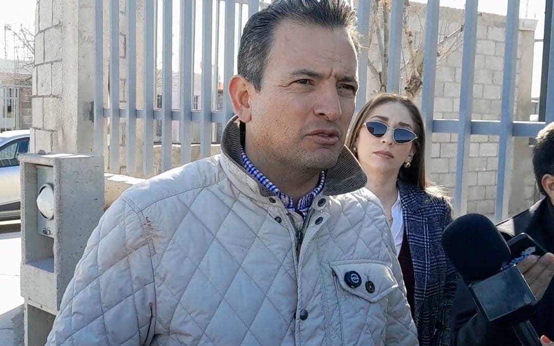 Destituyen a funcionario por comentarios misóginos contra la senadora Andrea Chávez