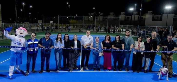 Inaugura Marco Bonilla cancha de tenis