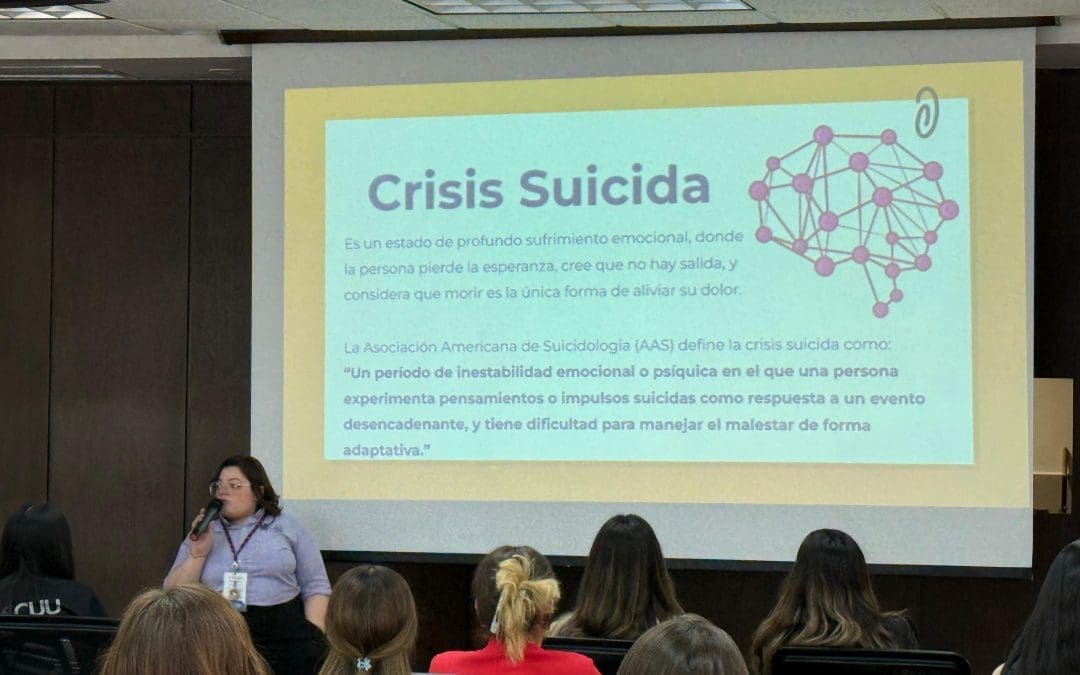 Ofrecen plática “Primeros Auxilios Psicológicos” a empleados municipales