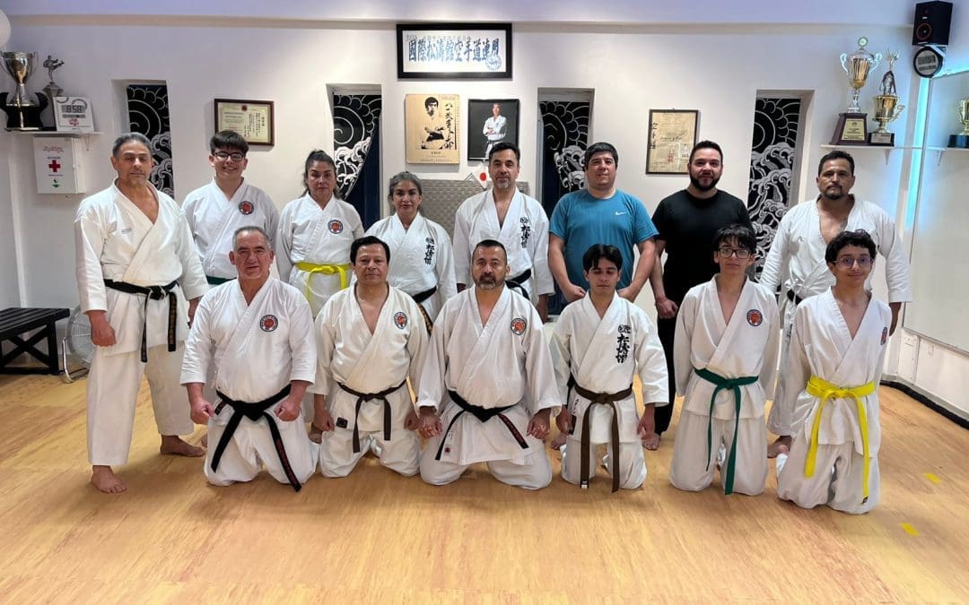 Regidores realizan prácticas de Karate Dojo Honbu al que fueron invitados