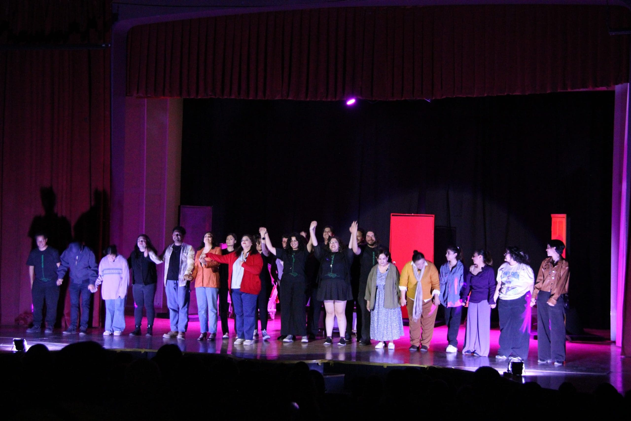 «Bonito», propuesta escénica que destaca el talento de la Compañía de Teatro UACH