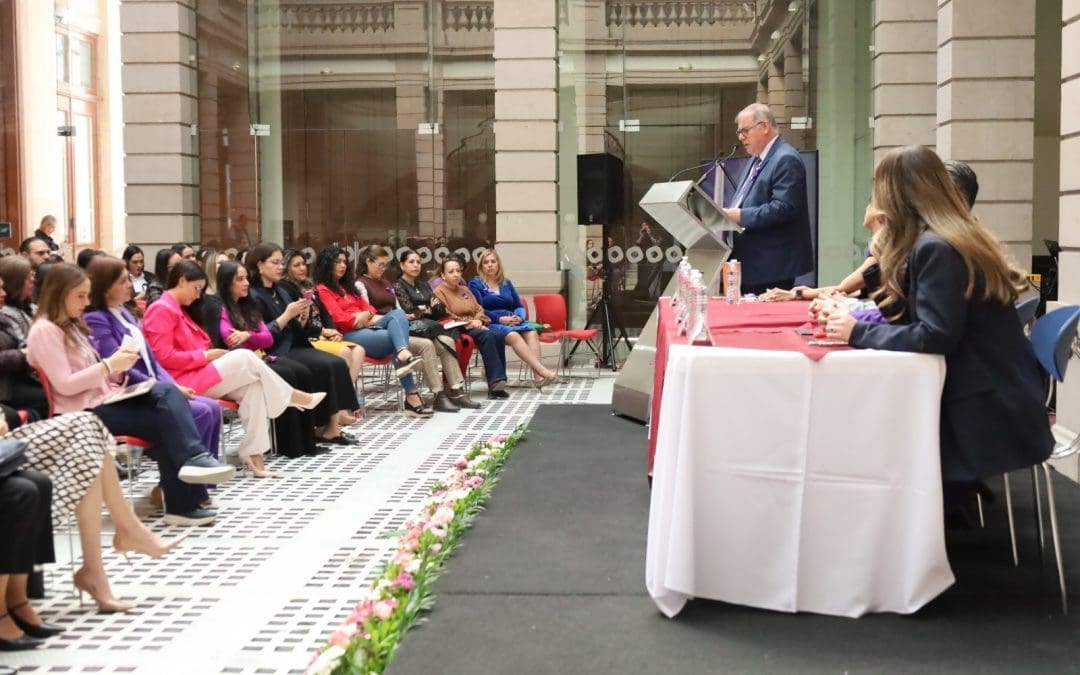 Ofrecen curso: Mujeres seguras en la era digital