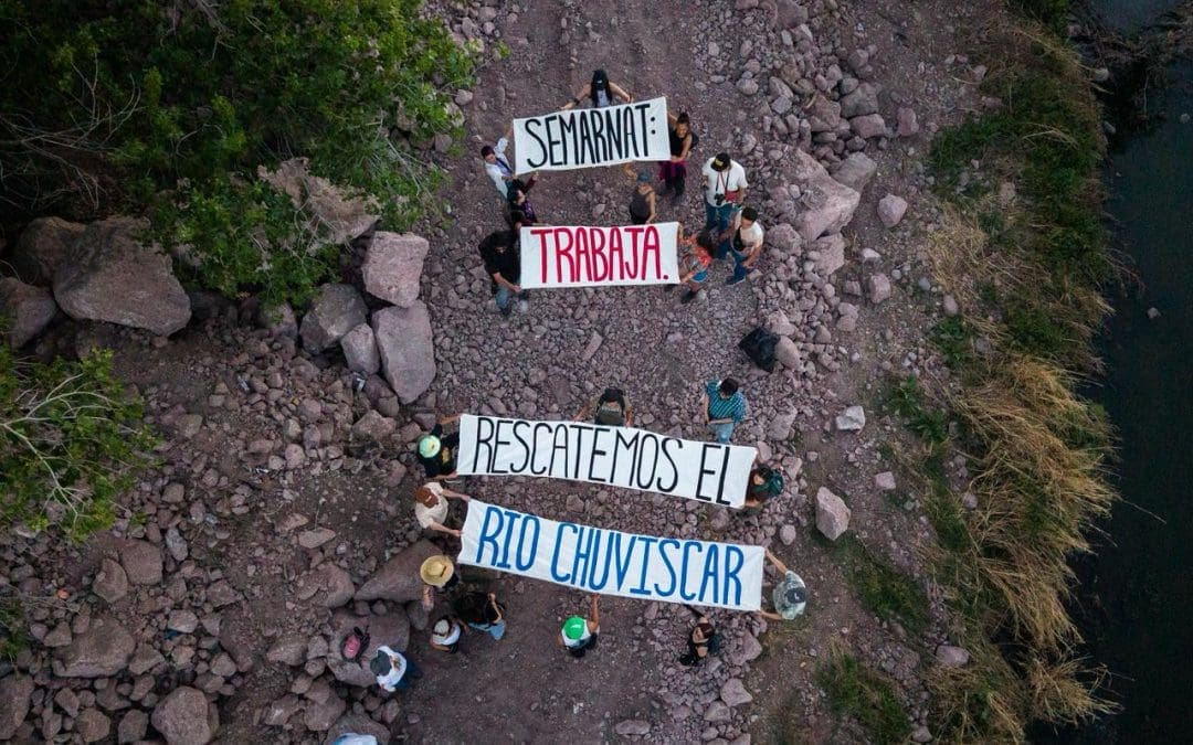 Realizan recorrido-protesta en el Río Chuvíscar; exigen resolución de recursos ambientales