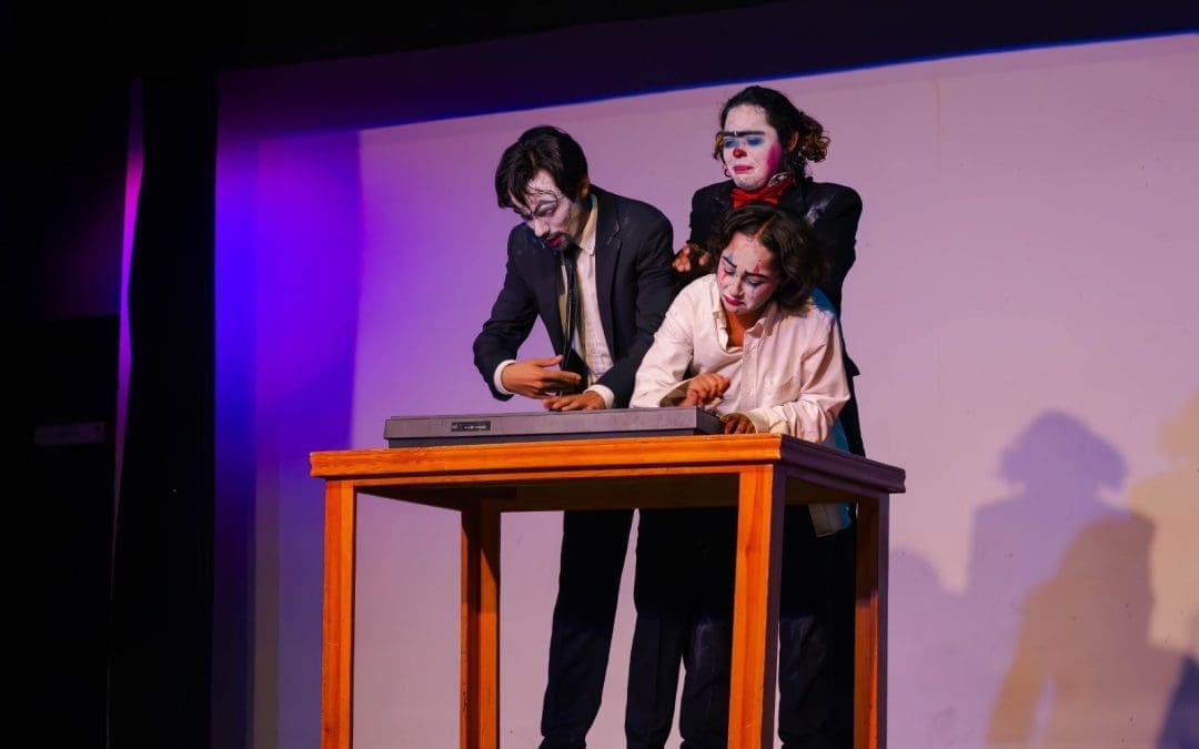 La UACH celebra el Día Mundial del Teatro con jornada de arte y reflexión