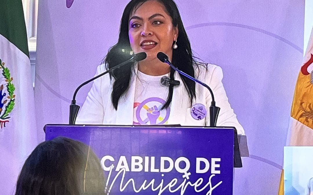 Jessica Méndez visibiliza en Cabildo de mujeres los retos de madres de niños neurodivergentes