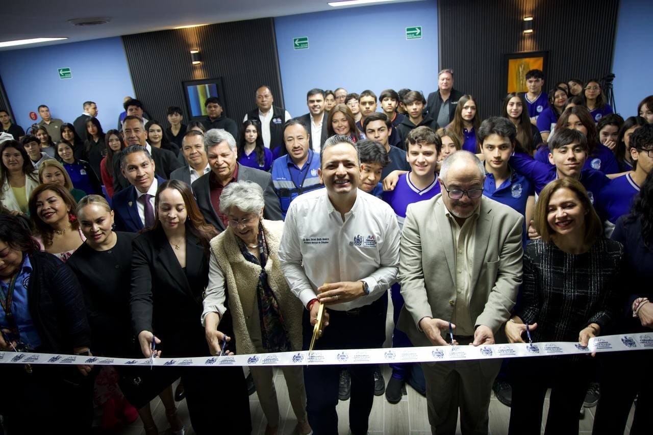 Entrega Bonilla remodelación de audiovisual y área de psicología en la Maestros Mexicanos