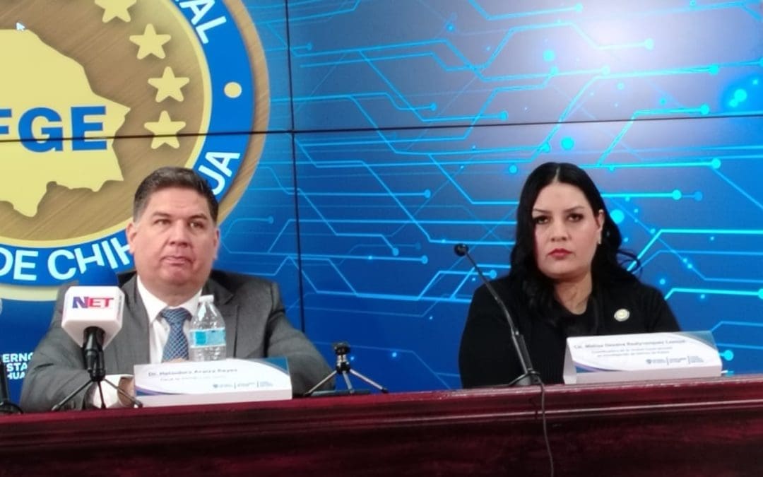 Caen 2 por asalto a comprador de dólares pactado por redes sociales