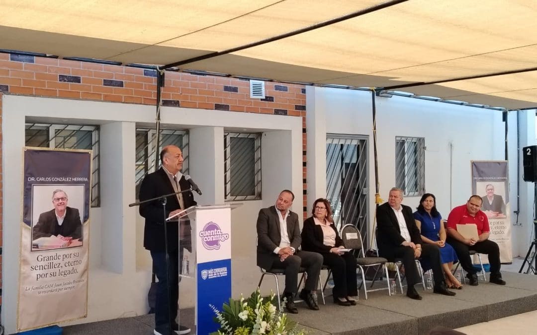 Homenajean a Carlos González Herrera en el 5to aniversario del CAM Jan Jacobo Rousseau