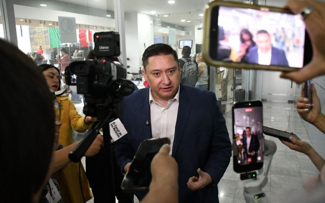 Alfredo Chávez arremete contra Morena y asegura que PAN ganará Chihuahua en 2027