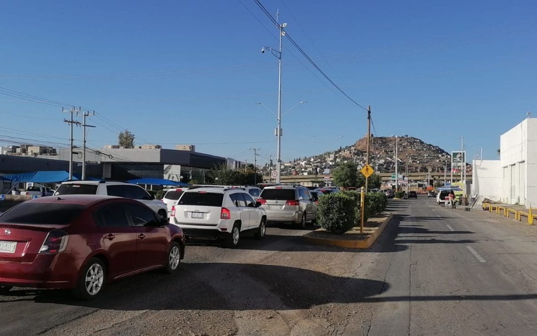 Semáforo insuficiente y sin vialidad: caos en Ortiz Mena para subir al Periférico