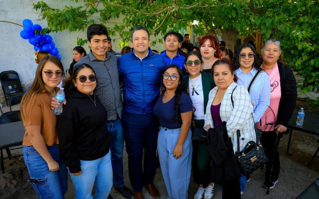 Marco Bonilla dialoga con docentes y jóvenes en Juárez