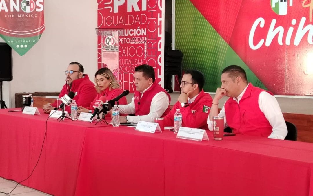 «Las elecciones se ganan con votos, no con reformas»; rechaza Alex Domínguez 