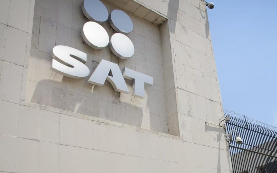 SAT revoca permisos de donatarias a más de cien organizaciones civiles en México