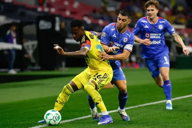 Clasico joven queda a deber