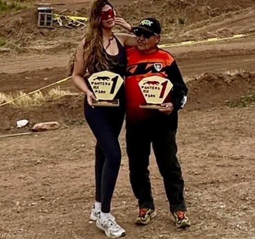 Gana la bandera de cuadros Leslie Duran la “Charalita” en Cuauhtémoc