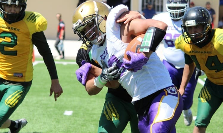 Vikingos lidera la liga universitaria de fútbol americano 8×8