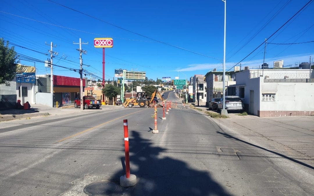 Cierran carril de la Homero por obras de alcantarillado a partir de este lunes