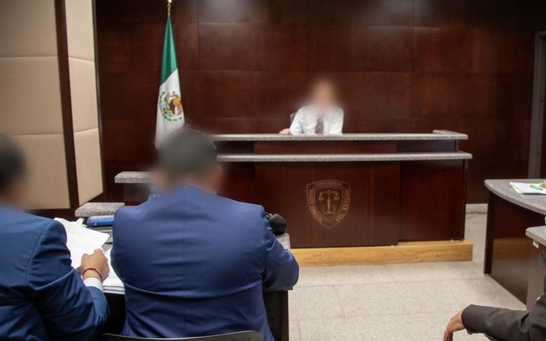 Renuncia imputado a plazo constitucional y es vinculado a proceso por caso de medicamentos oncológicos