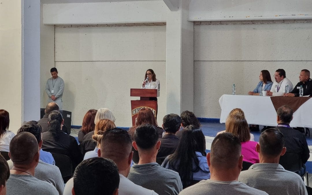 Asesora el poder judicial a internos del Cereso sobre sus derechos