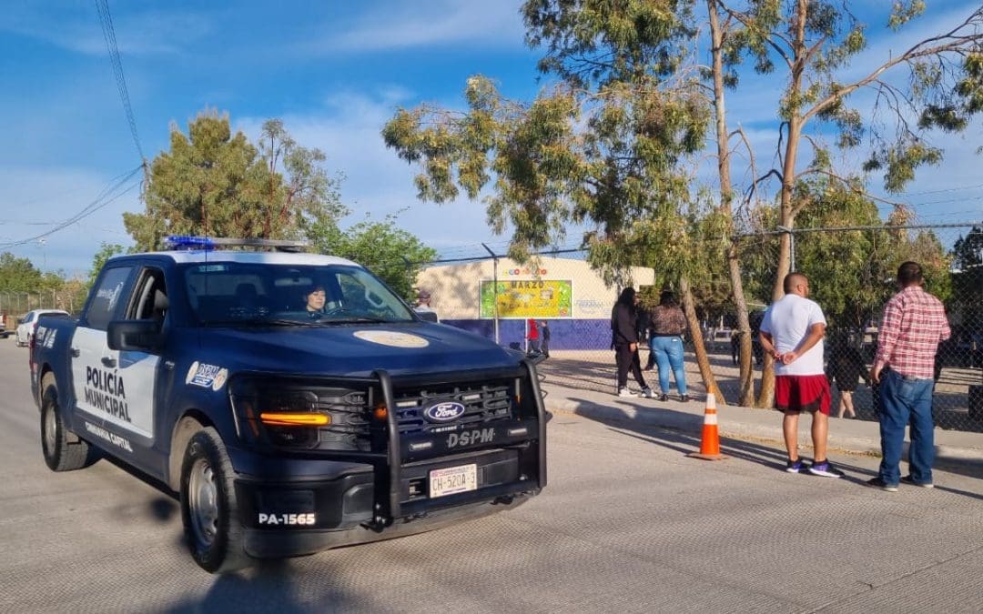 Dan de baja a dos policías por sustraer combustible de unidades