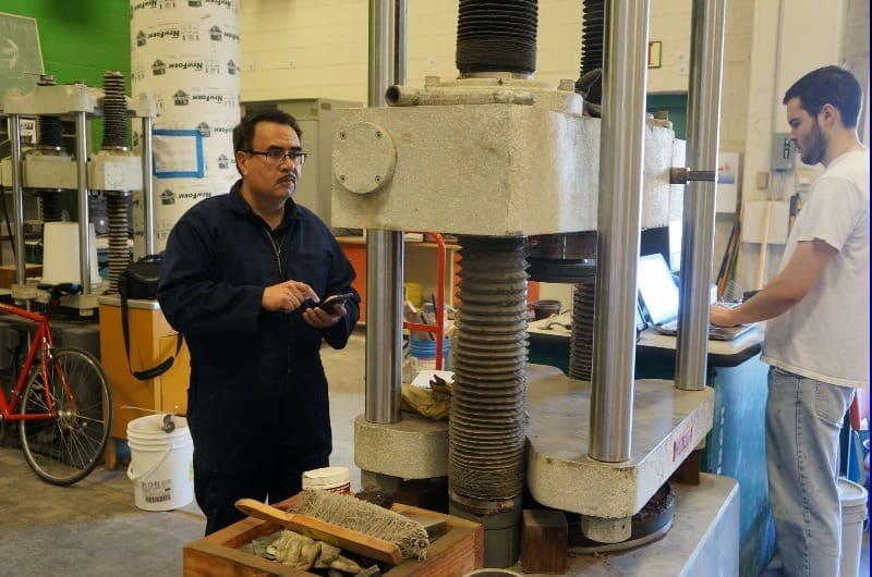 Realiza UACH estudio sobre el impacto del Concreto de Ultra-Alta Resistencia en la Infraestructura Aeroespacial