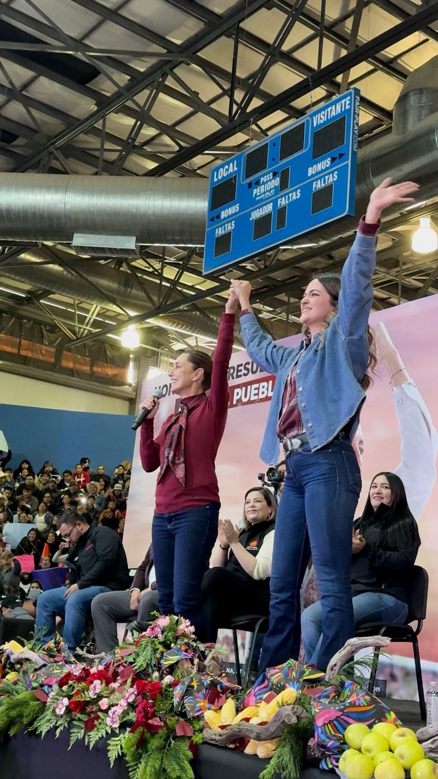 Ordenar quitar las lonas de Andrea Chávez es una decisión injusta; Cruz Pérez Cuellar