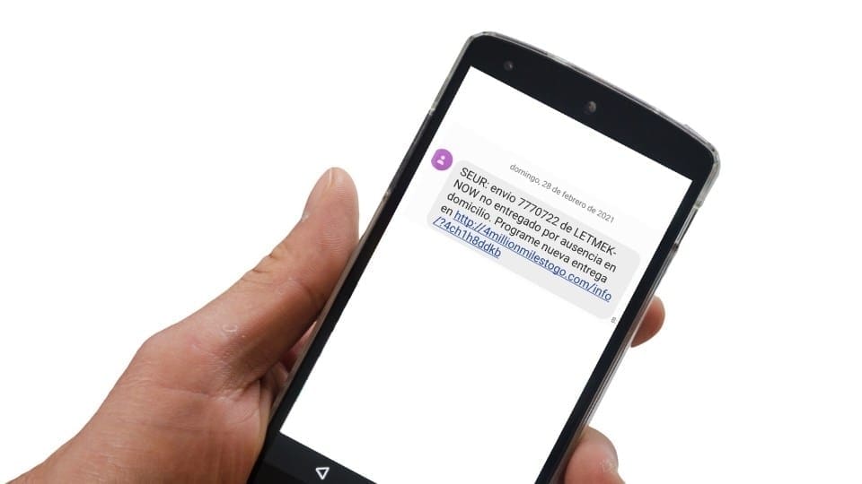 Alertan por mensajes falsos de tiroteos en escuelas; piden reportar al 911