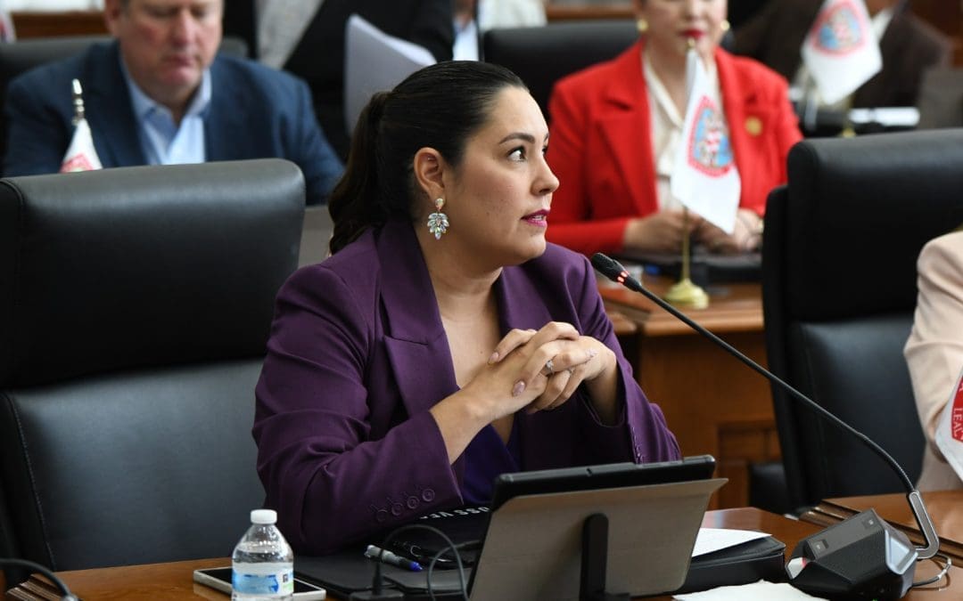 Aprueban aumentar penas y multas hasta 117 mil pesos por violar órdenes de protección