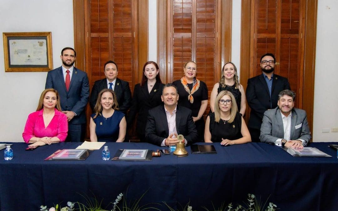 Toma protesta Bonilla a nuevo Consejo de COCENTRO